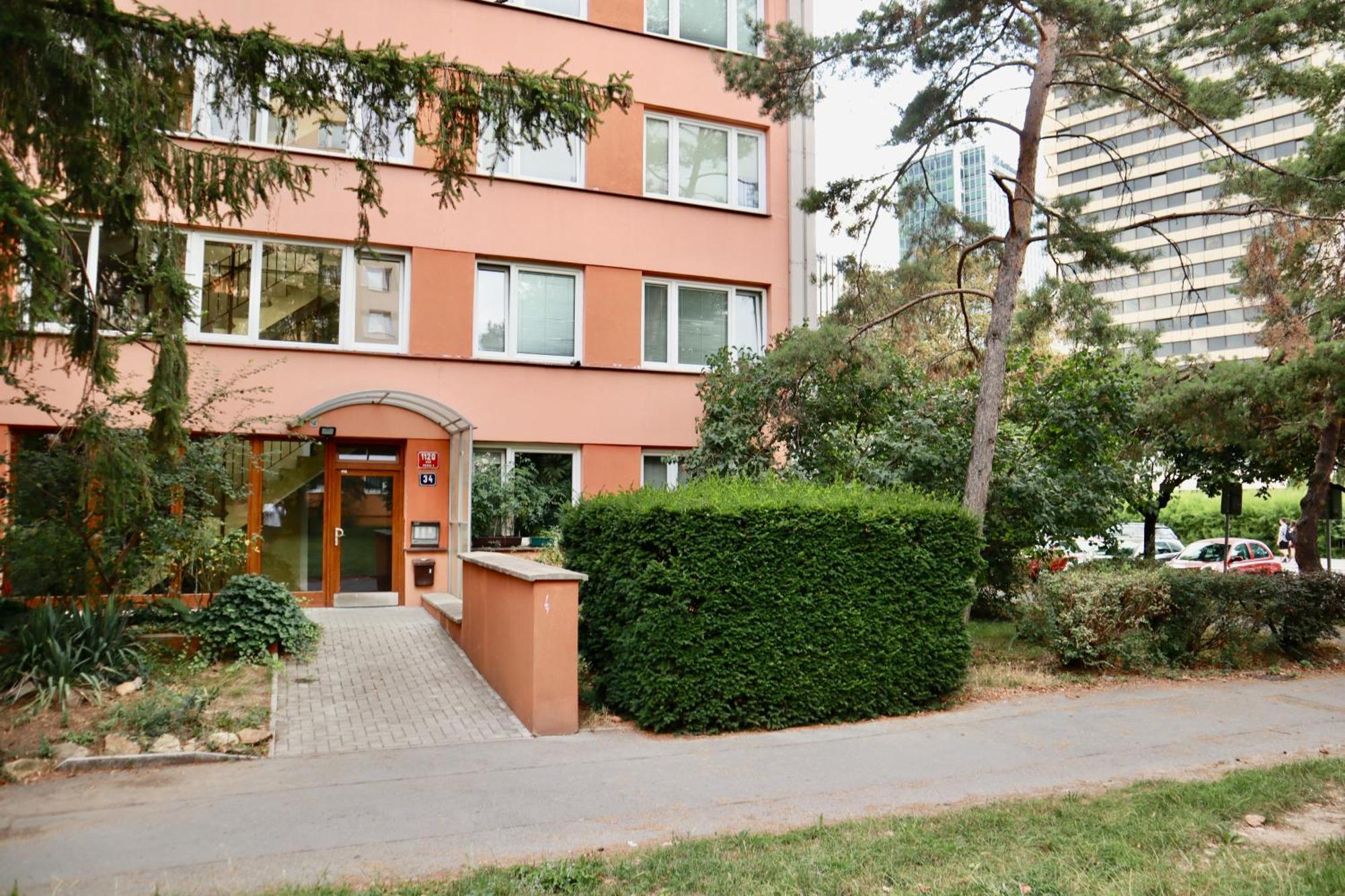 Apartment Family Cozy Metro Access Prague